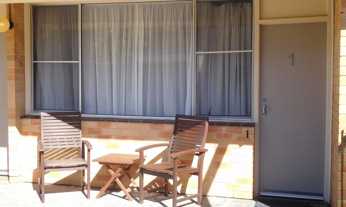 Woolgoolga House | Woolgoolga Beach Motel Unit 1