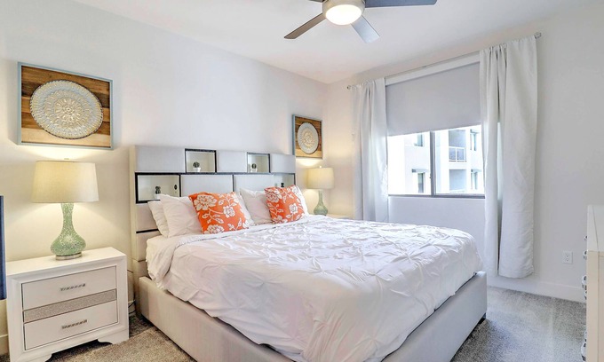 Thunderbird Industrial Airpark Condo | 》Work & Relax 》 Pool Workspace 》In-Unit Laundry