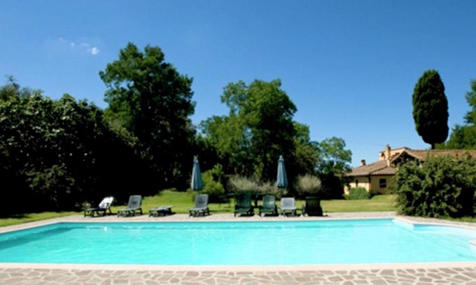 Ghizzano House | Workers land on estate with pool near Pisa and Florence