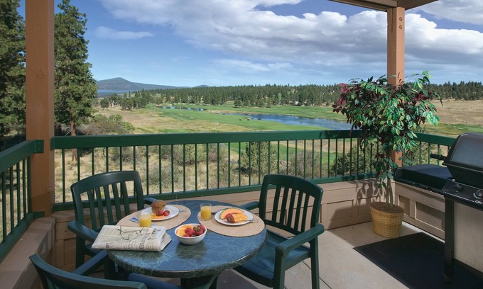 Klamath Falls Hotel | WorldMark Running Y Resort