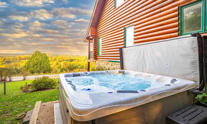 The Galena Territory Cabin | WOW! Unique Galena Dream Cabin. Hot Tub, Games, Fire Pit, Fully Stocked.