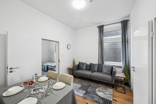 Gemarkung Langerfeld Apartment | Wupper Home I, Top Lage Ideal für Geschäftsleute, Monteure, Familien, 3 Zimmer, Smart-TV