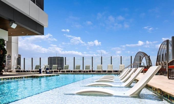 Downtown Atlanta Condo | Wyndham Atlanta Resort | 1BR/1BA King Bed Suite