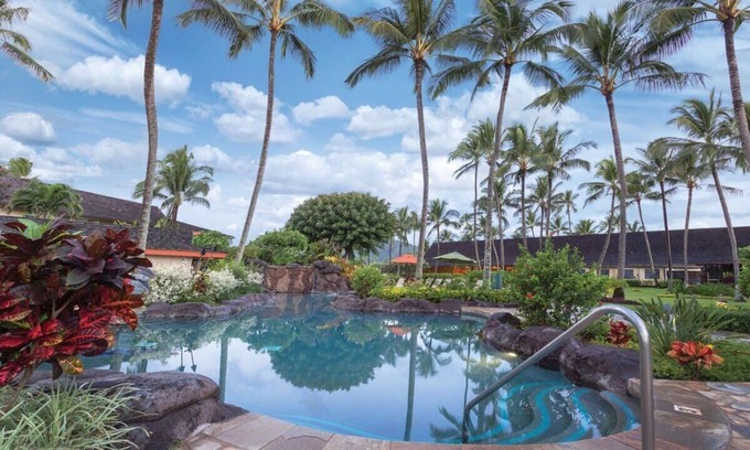 Wailua Condo | Wyndham Kauai Beachboy Resort | King Bed Studio
