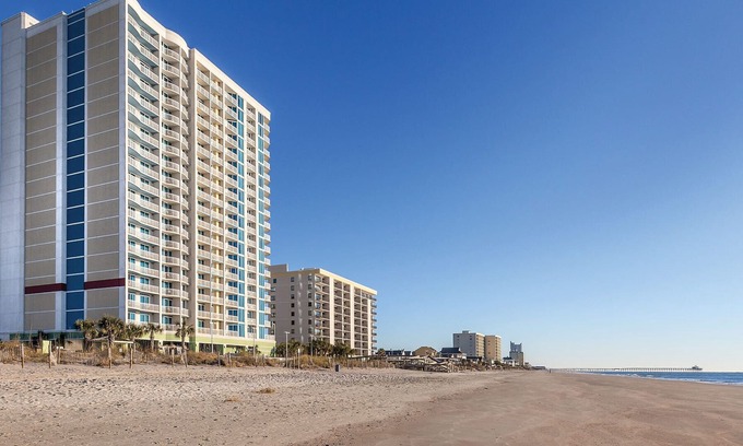 Cherry Grove Beach Resort | 🌴 Wyndham Towers on the Grove✨ Experience Paradise in a 2BR Villa - Sleeps 6!