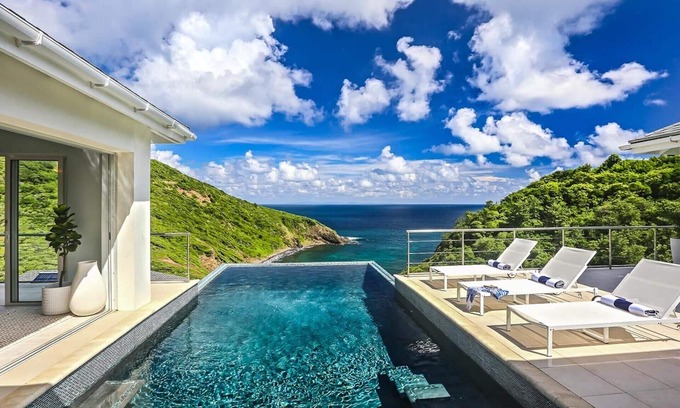 Mount Hardy Villa | Xhale Luxury Villa
