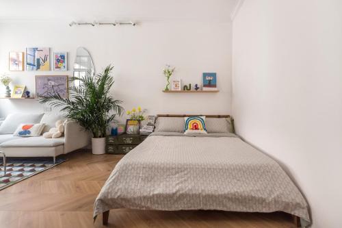 Downtown Shanghai Apartment | Xizhi B&B & Vintage Apartment