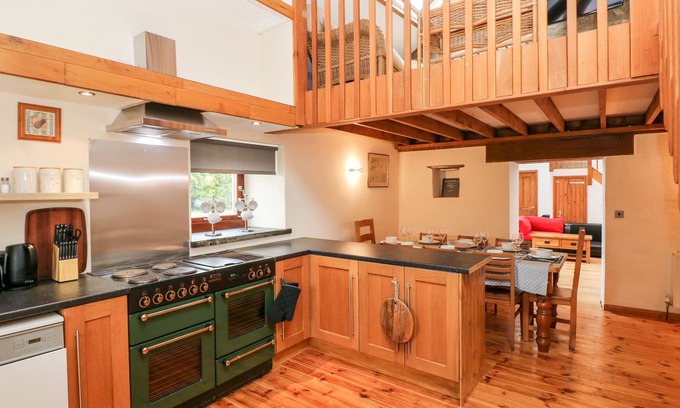 Haverfordwest Cottage | Y Felin