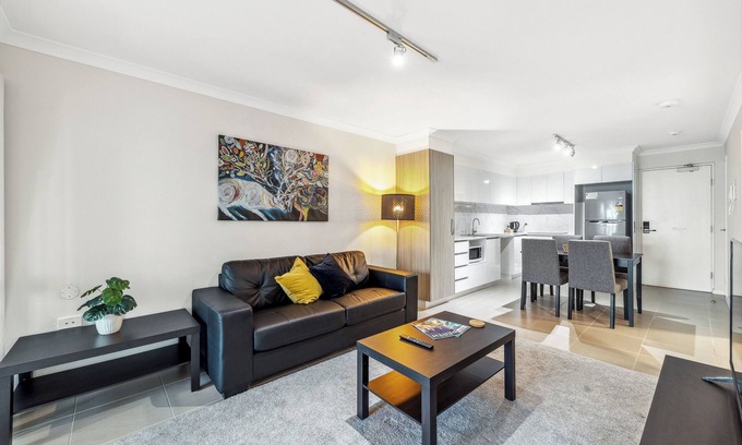 Rockingham Apartment | Yaran Suites