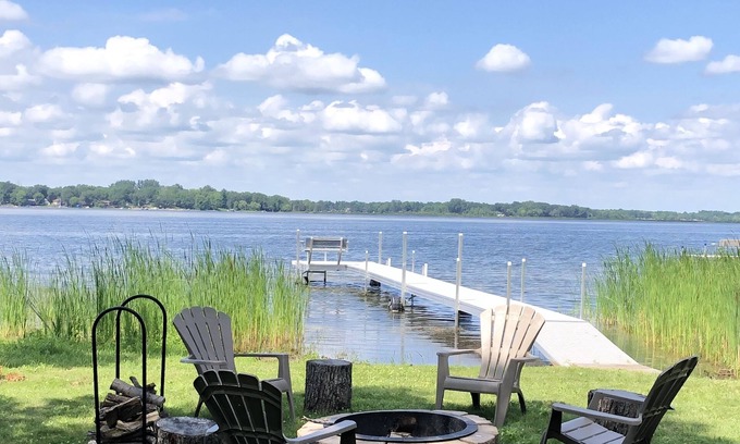 Ham Lake House | Year-round relaxation with lots of space and all the comforts of home!