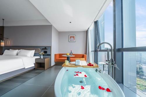 Shapingba Hotel | Yijiatu Hotel-Chongqing Shapingba High-speed Railway Station Sanxia Square Branch