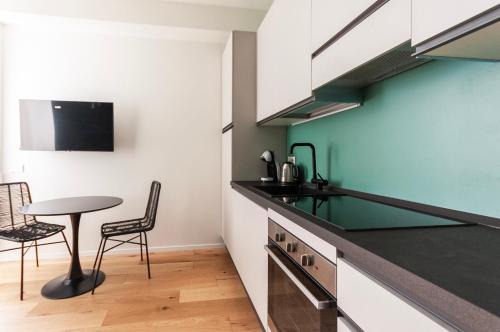 Simonetta Apartment | Youhosty - Perego 7 SX