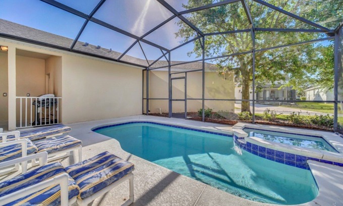 Crescent Lakes Villa | Your Beautiful 5 Star Villa Minutes from Disney on the Prestigious Trafalgar Village Resort