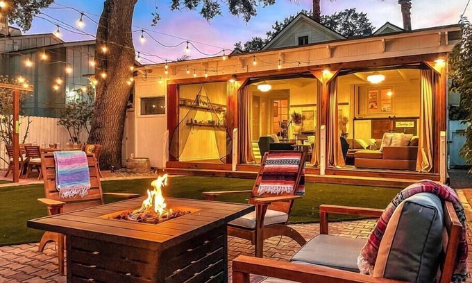 Paso Robles House | Your Downtown Oasis Getaway: The Paso Palm House
