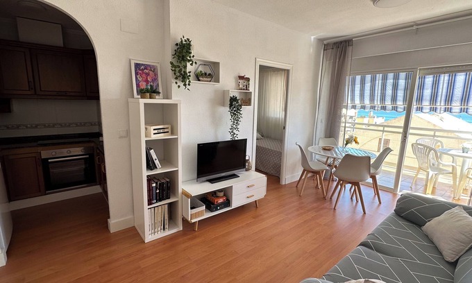 Els Arenals del Sol Apartment | Your home a stone's throw from the beach