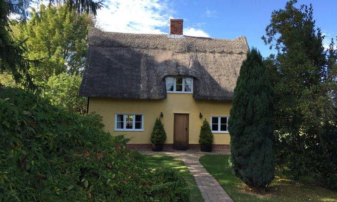 Bury St Edmunds Cottage | Your perfect country cottage holiday awaits…