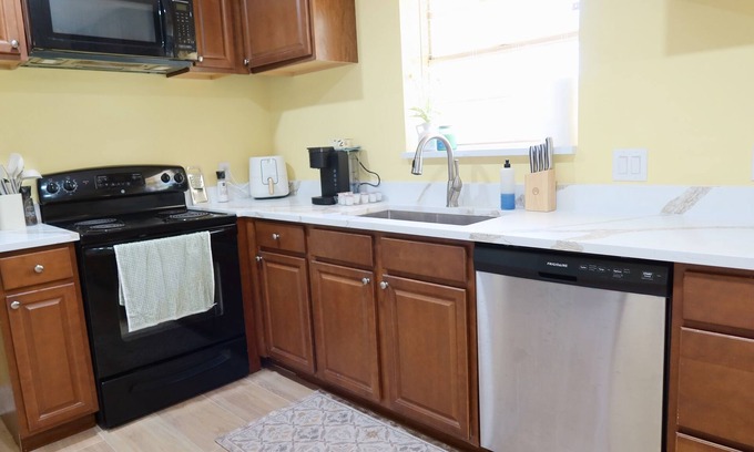 Samsula-Spruce Creek House | Your private 5 acre beach home!