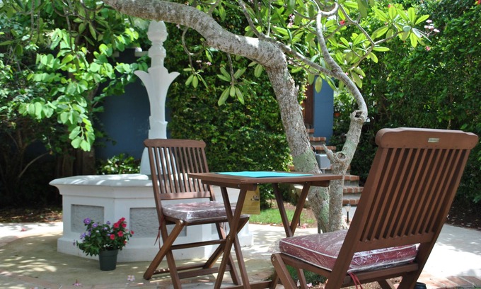 Paget House | Your very own private space in Bermuda with Twizy charger