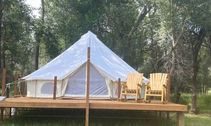 Joliet House | Yurt on Rock Creek in Joliet, Montana