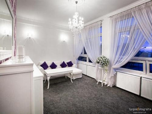 Debica Hotel | Zajazd Polonez