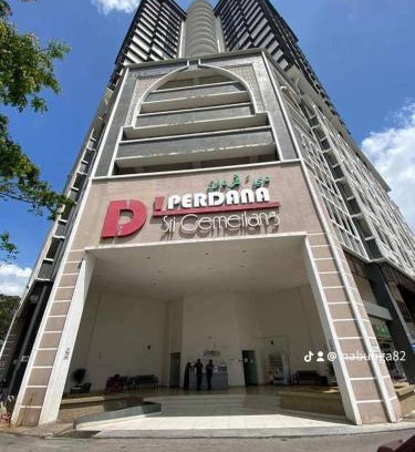 Kampung Telaga Nibong Apartment | Zarina Ahmadi homestay