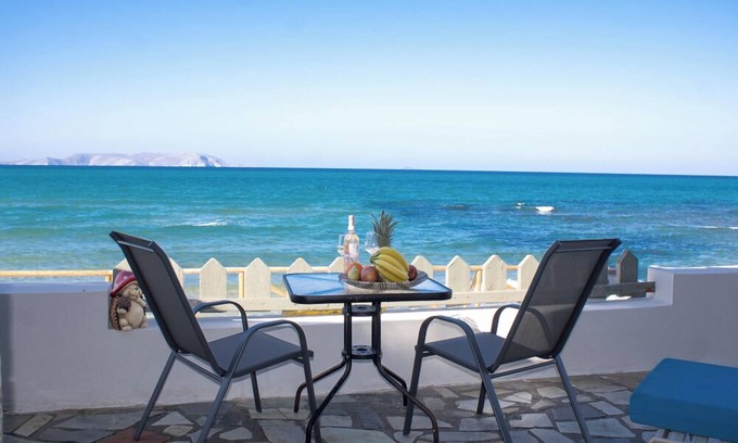 Kokkini Chani House | Zen Beachfront Suite