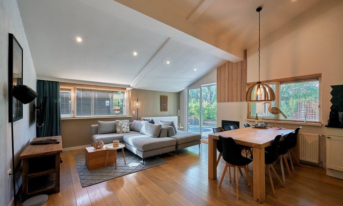 Rheezerveen House | ZEN-Bungalow no 6 with sauna and hottub