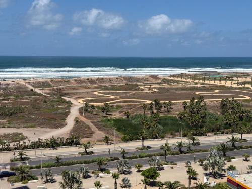 Ain Harrouda Apartment | Zen garden by sea