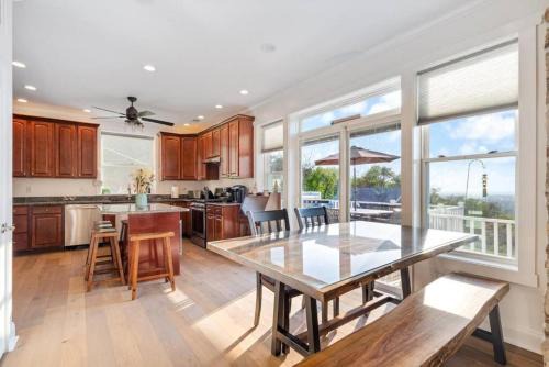 Smithsburg House | Zen Mountainside Retreat - Spa & Amazing Views! Hot tub, Fire pit & Decks