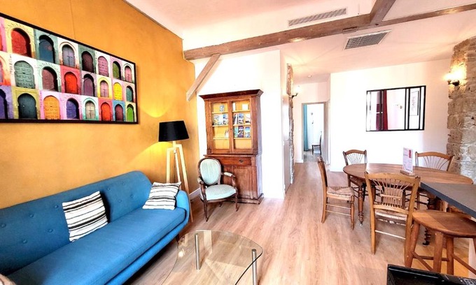 Quartier du Port Apartment | ZePerfectPlace - Vieux Nice Garibaldi 3 chambres