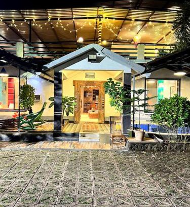 Kalyan Villa | Zio Asmara- Peacefull terrace settings, Pool, BBQ