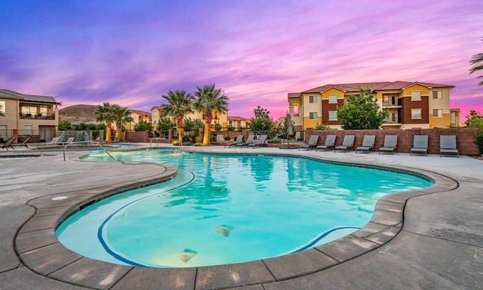 Hurricane House | Zion Village Resort 415 | Private Hot Tub, Ping Pong Table, and Community Pool access