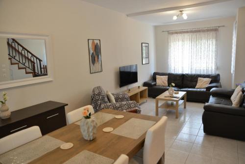 Alexandroupoli Apartment | Zoe's maisonete