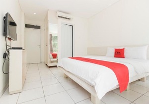 RedDoorz Near Pancoran