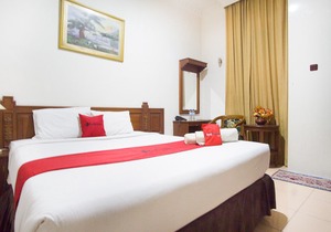 RedDoorz Near Pantai Falajawa Ternate