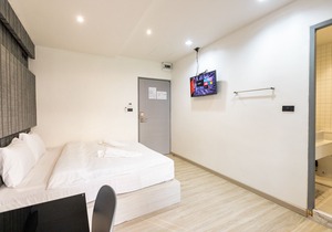 Baan Kun Mhor Hostel