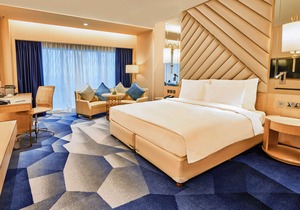 The Diplomat Radisson Blu Hotel Residence & Spa