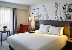 Mercure Cardiff North Hotel