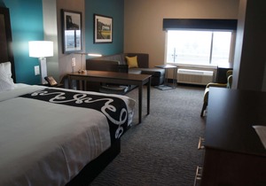 La Quinta Inn & Suites by Wyndham West Memphis