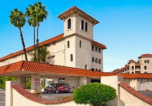 Ramada by Wyndham Burbank Airport