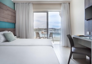 115 the Strand Hotel & Suites by Neu Collective