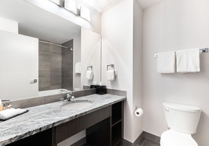Park Inn by Radisson, Leduc, AB