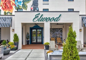Elwood Hotel & Suites