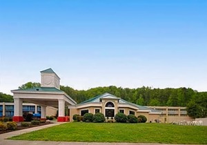 Baymont by Wyndham Harriman