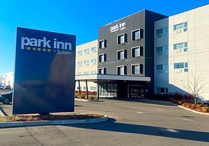 Park Inn by Radisson, Leduc, AB