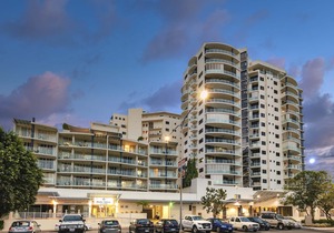 Piermonde Apartments Cairns