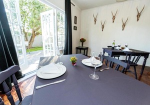 Le Petit Chateau Guest House