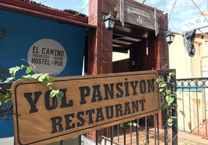 El Camino Hostel & Pub