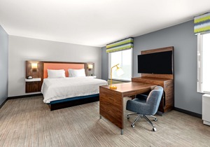 Hampton Inn & Suites Fairbanks