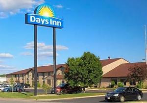 Days Inn by Wyndham Black River Falls I-94 on Atv Trail